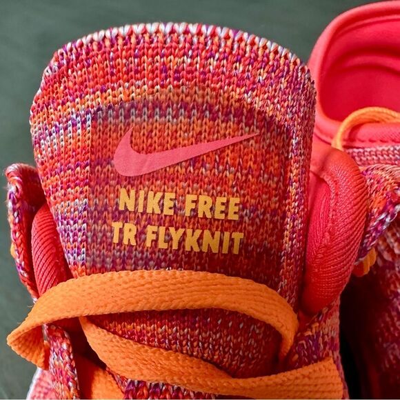 Nike Free Run 5, Athletic Lace Up Sneakers. - Picture 2 of 8